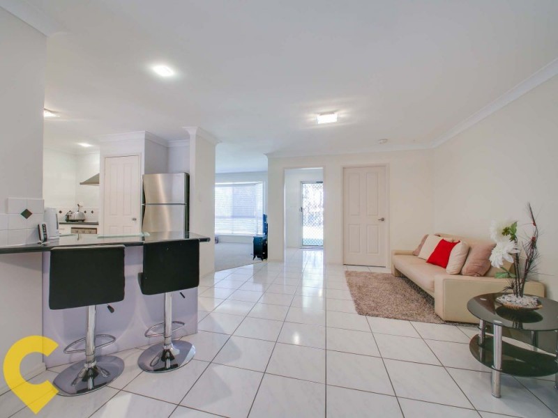 32 Blue Mountain Crescent, Warner QLD 4500