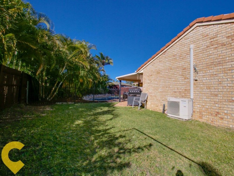 32 Blue Mountain Crescent, Warner QLD 4500