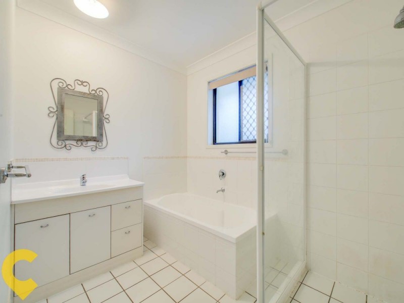 12 Georgette Court, Eatons Hill QLD 4037