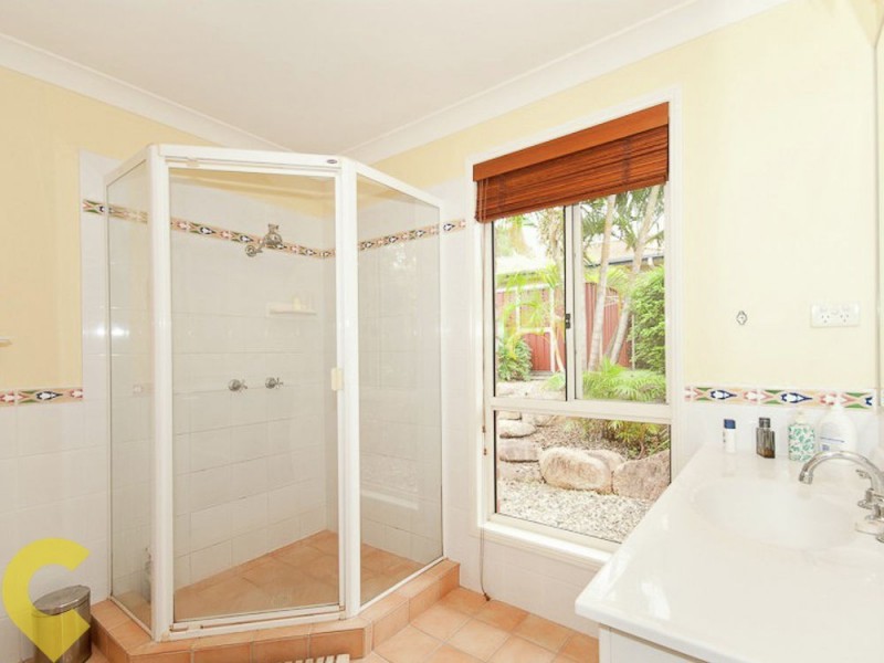 19 Woonara Drive, Petrie QLD 4502