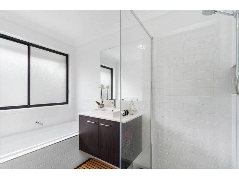 71 Carlingford Circuit, Warner QLD 4500