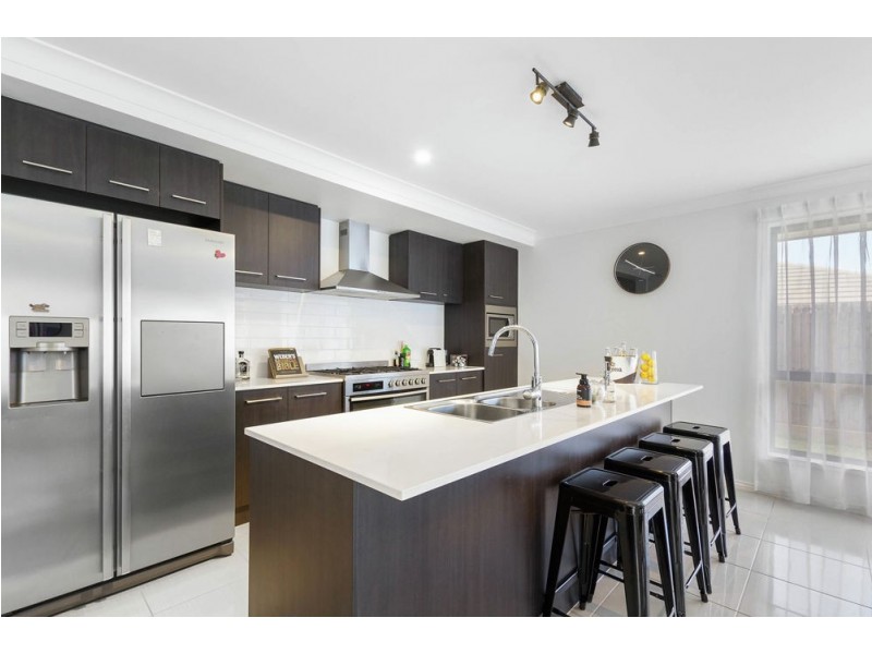 71 Carlingford Circuit, Warner QLD 4500