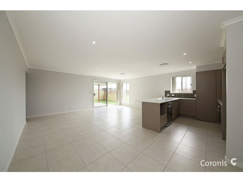 94 Swan Parade, Warner QLD 4500