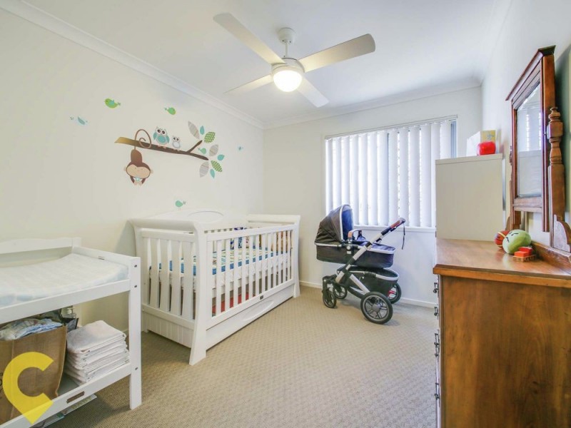 1121 South Pine Road, Arana Hills QLD 4054