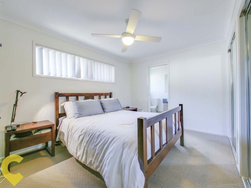 1121 South Pine Road, Arana Hills QLD 4054