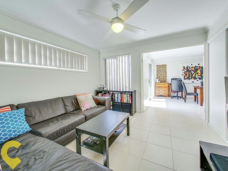 1121 South Pine Road, Arana Hills QLD 4054