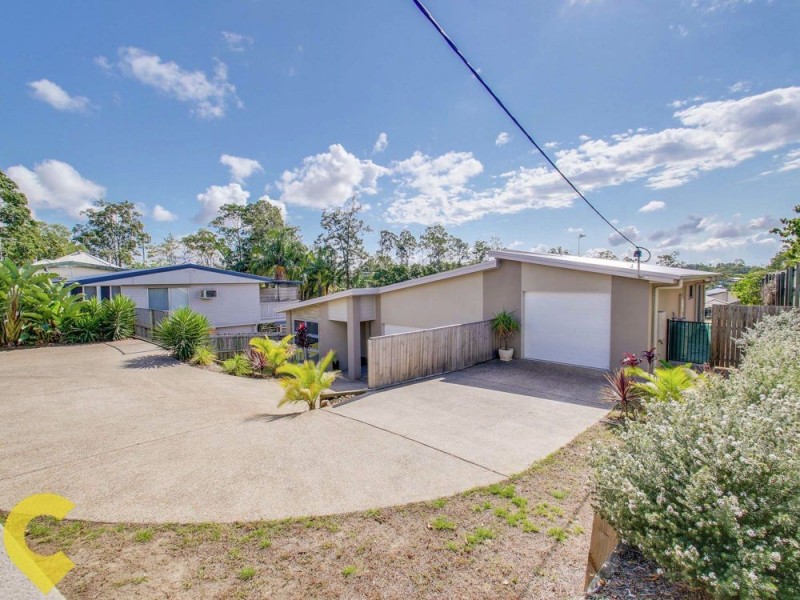 1121 South Pine Road, Arana Hills QLD 4054