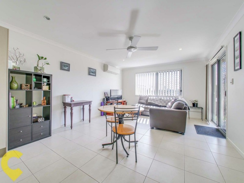 1121 South Pine Road, Arana Hills QLD 4054