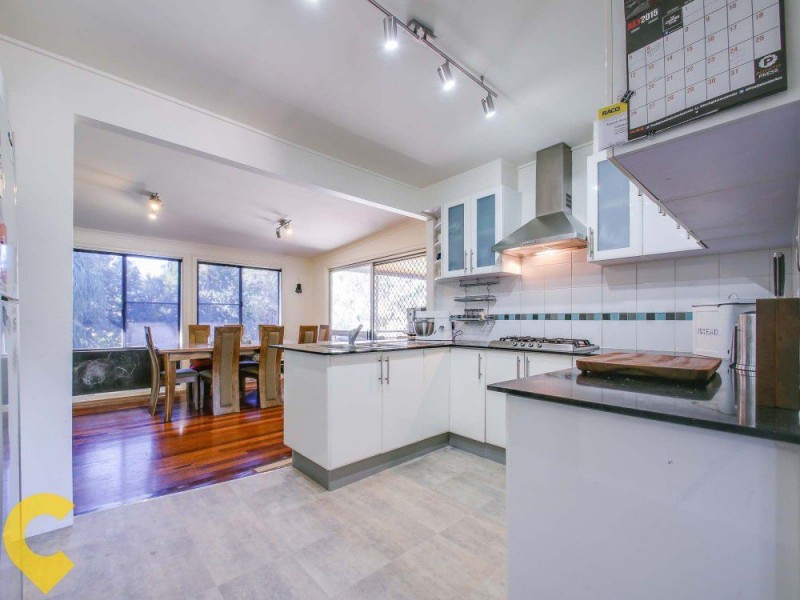 11 Woodbury Avenue, Bray Park QLD 4500