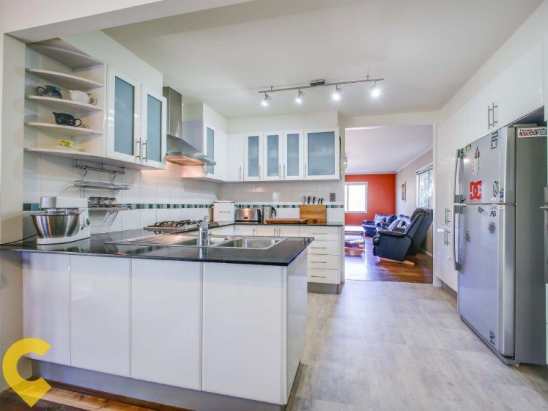 11 Woodbury Avenue, Bray Park QLD 4500