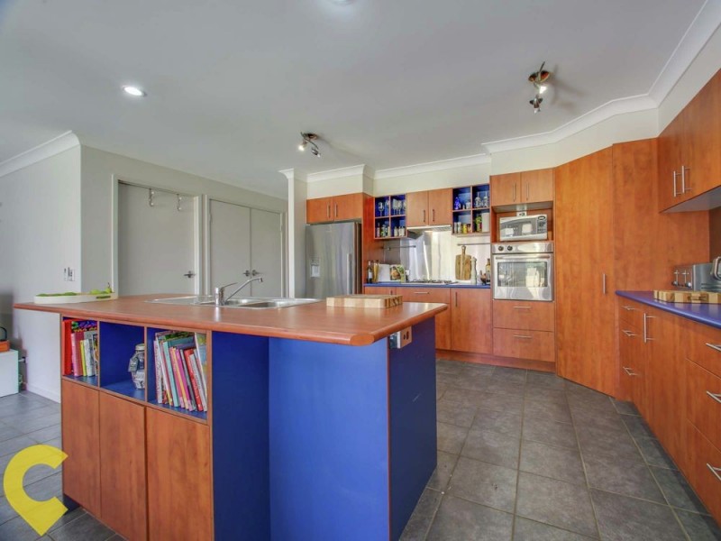 25 Montclare Court, Cashmere QLD 4500