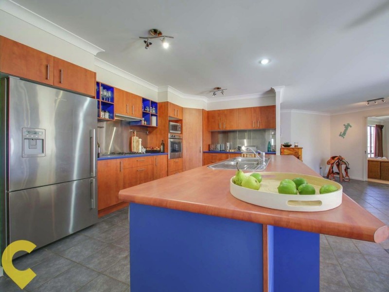 25 Montclare Court, Cashmere QLD 4500