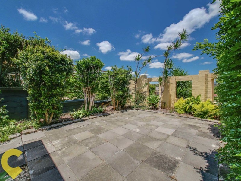 25 Montclare Court, Cashmere QLD 4500