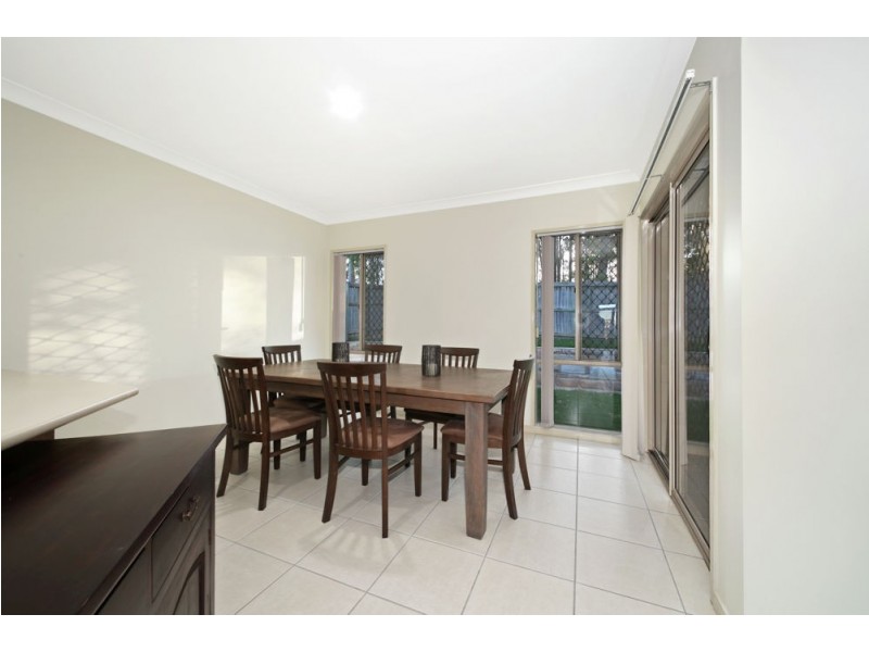8 Atlantic Place, Warner QLD 4500