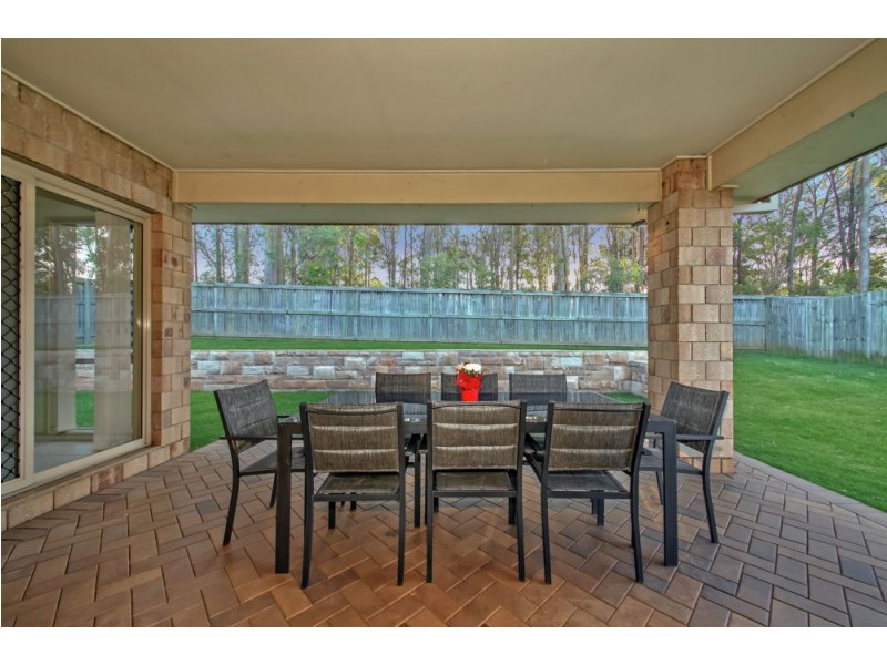 8 Atlantic Place, Warner QLD 4500