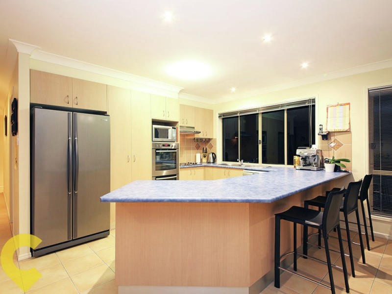 20 Valencia Court, Eatons Hill QLD 4037