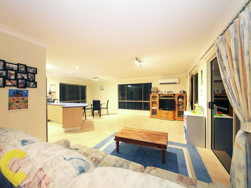 20 Valencia Court, Eatons Hill QLD 4037