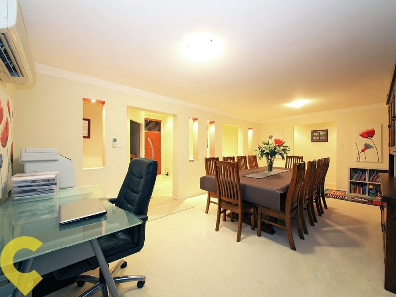 20 Valencia Court, Eatons Hill QLD 4037