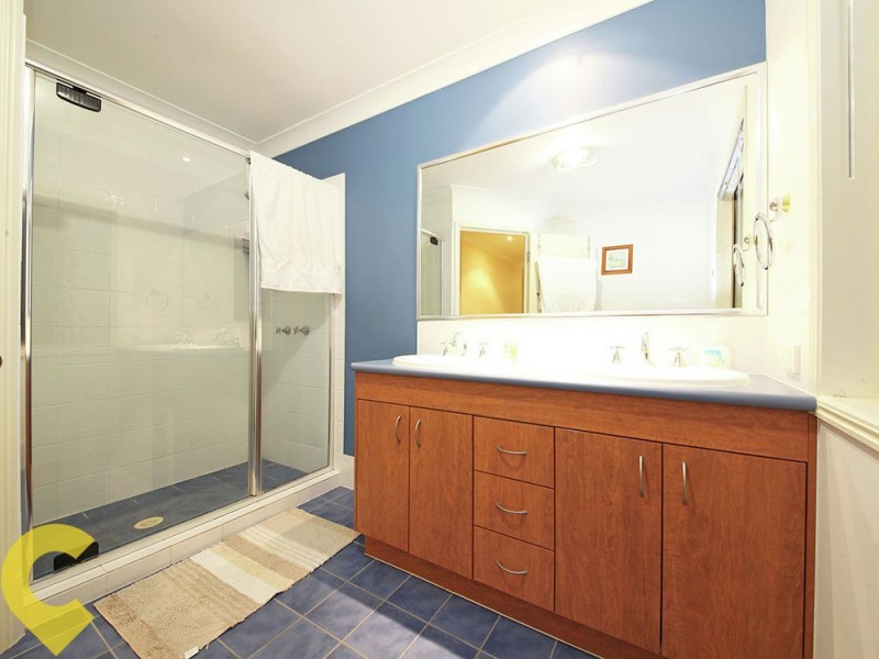 20 Valencia Court, Eatons Hill QLD 4037