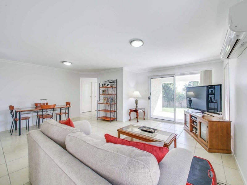 8 Winlock Circuit, Warner QLD 4500