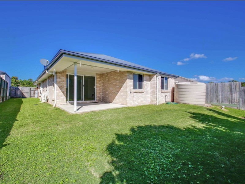 8 Winlock Circuit, Warner QLD 4500