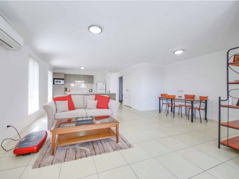 8 Winlock Circuit, Warner QLD 4500