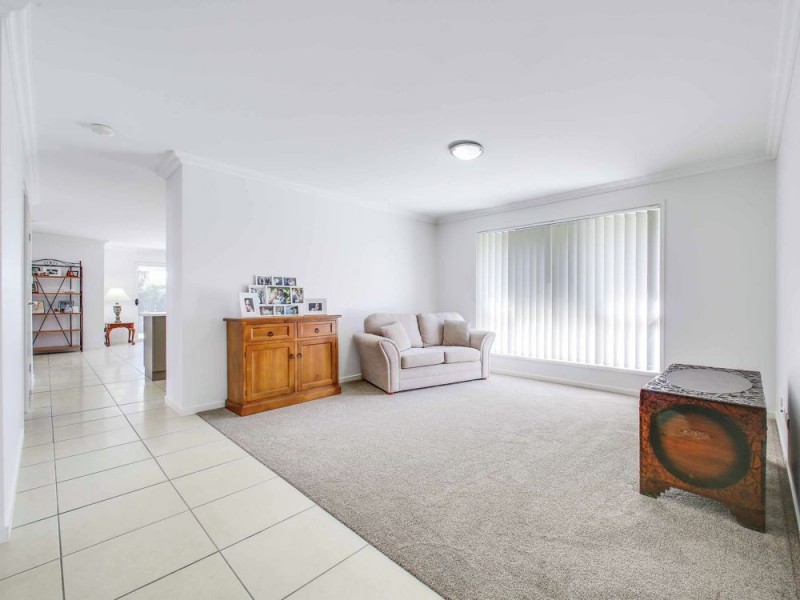 8 Winlock Circuit, Warner QLD 4500