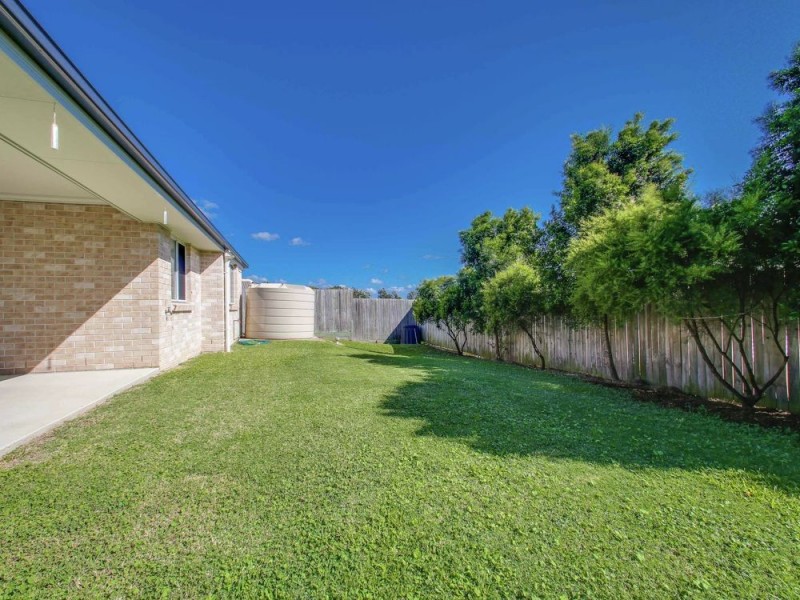 8 Winlock Circuit, Warner QLD 4500