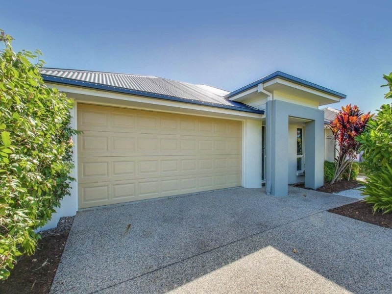 8 Winlock Circuit, Warner QLD 4500