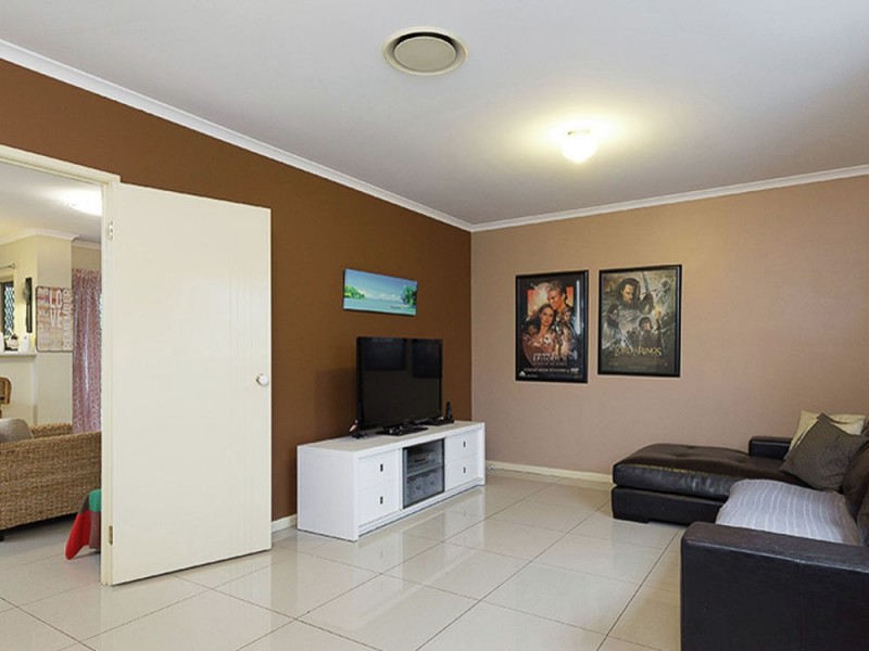 65 Castlewellan Circuit, Warner QLD 4500
