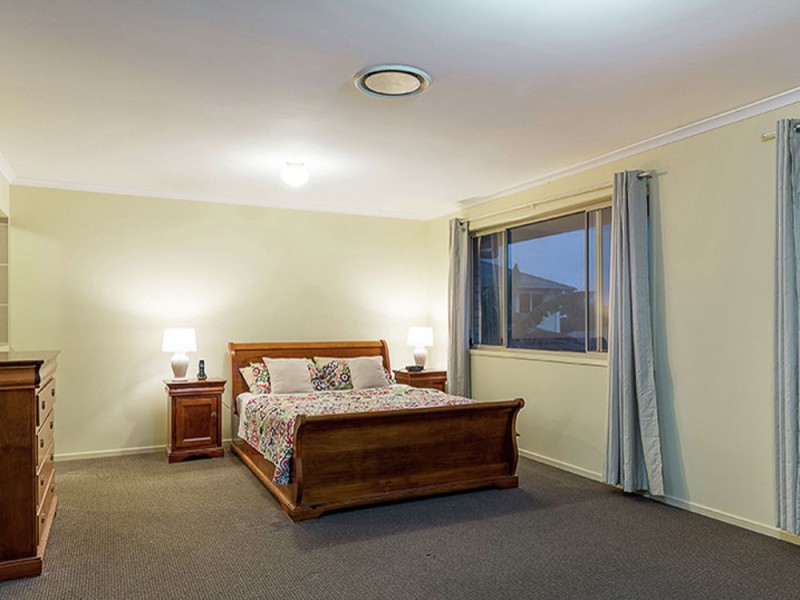 65 Castlewellan Circuit, Warner QLD 4500