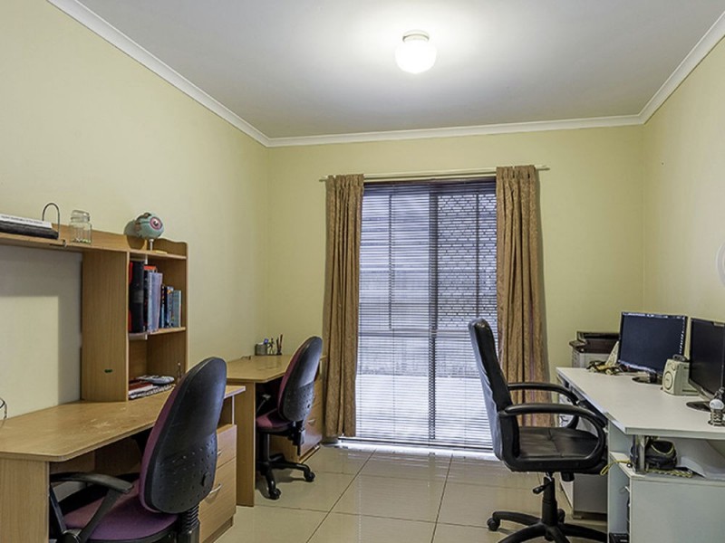 65 Castlewellan Circuit, Warner QLD 4500