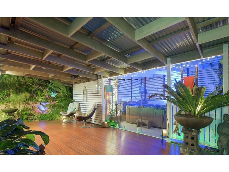 22 Glendore Court, Eatons Hill QLD 4037