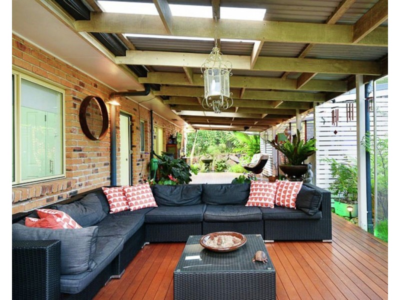 22 Glendore Court, Eatons Hill QLD 4037