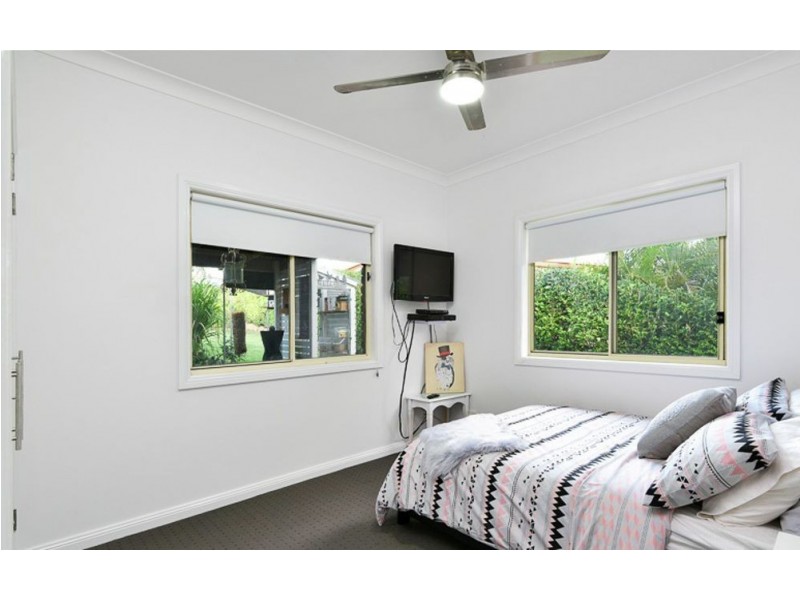 22 Glendore Court, Eatons Hill QLD 4037