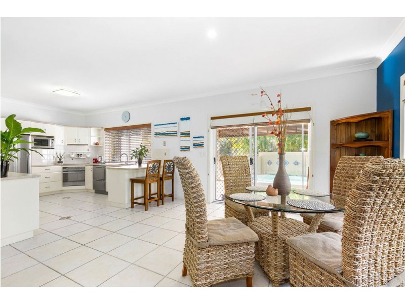 14 Corvus Drive, Cashmere QLD 4500