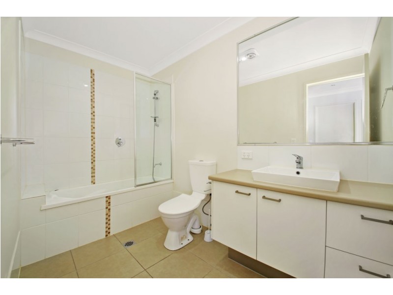 2/115 Todds Road, Lawnton QLD 4501