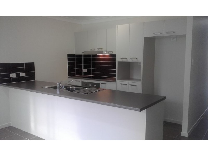 91 Sheaves Road, Kallangur QLD 4503
