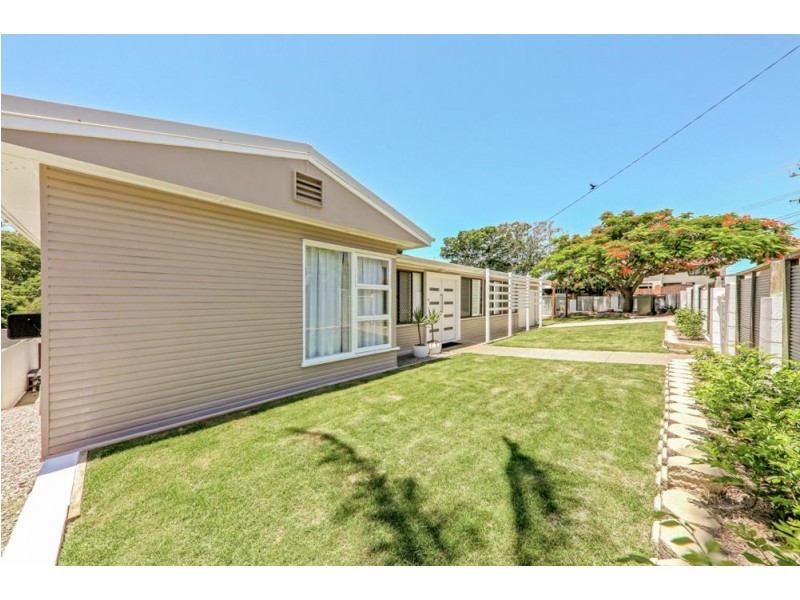 1 Ashley Road, Chermside West QLD 4032