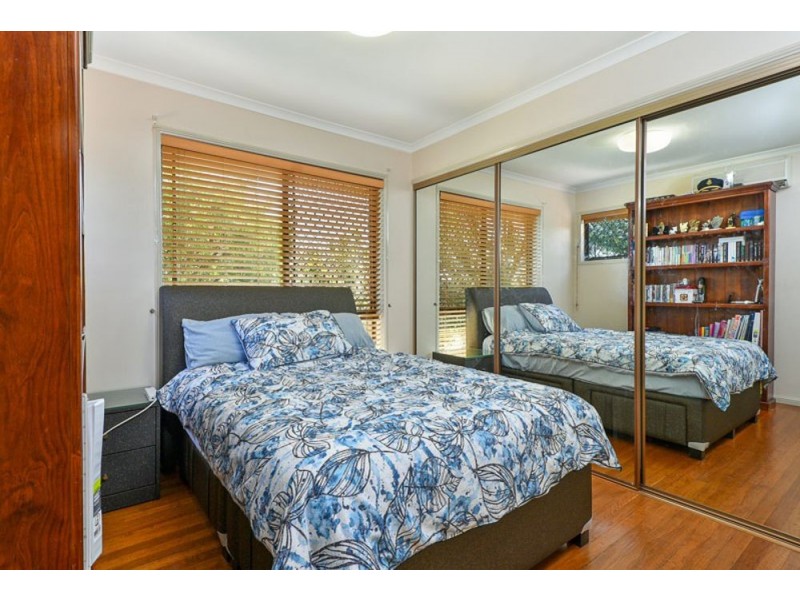 2 Troy Court, Eatons Hill QLD 4037