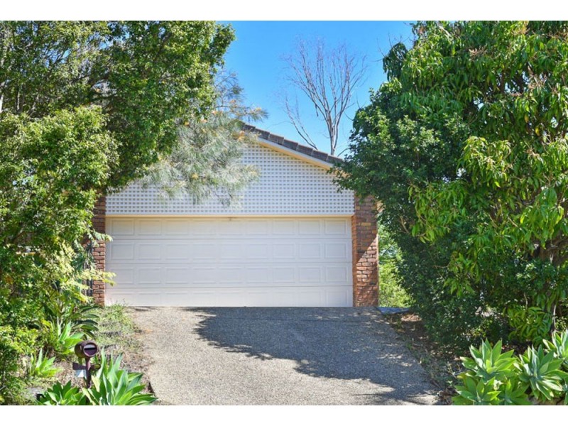 2 Troy Court, Eatons Hill QLD 4037