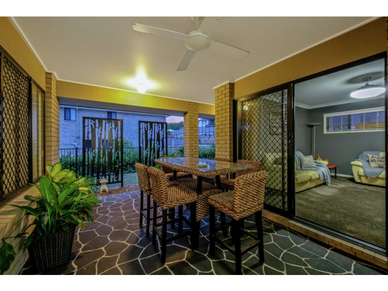 9 Dana Street, Cashmere QLD 4500