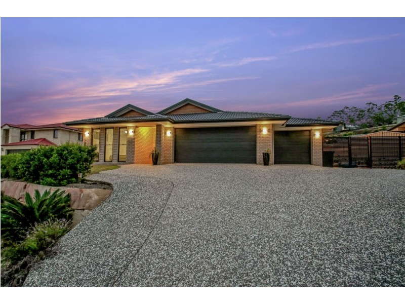9 Dana Street, Cashmere QLD 4500