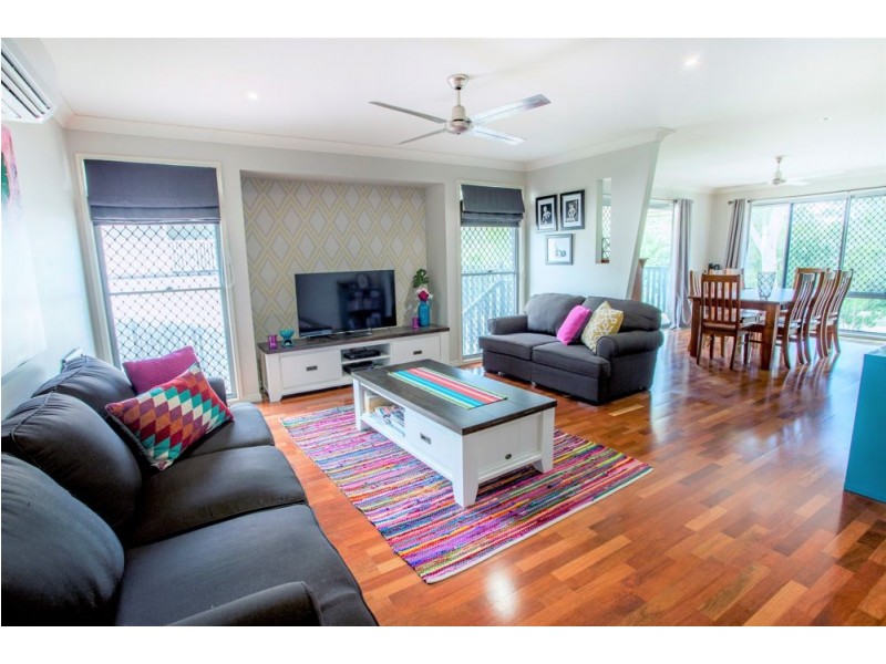 65 Kirri Avenue, Petrie QLD 4502