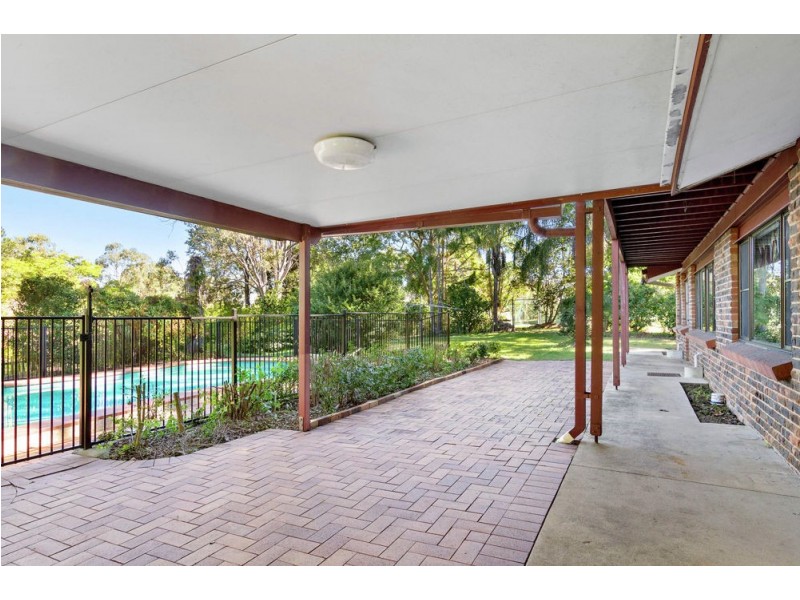 1 Vores Road, Whiteside QLD 4503