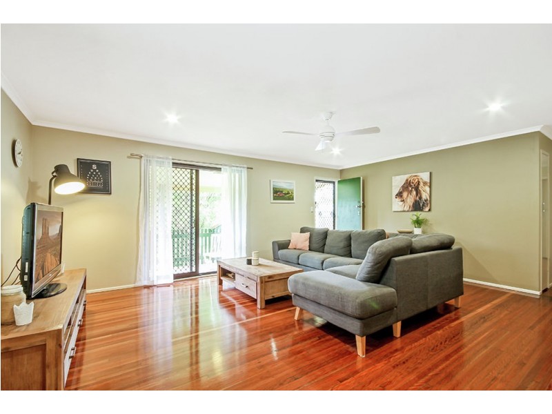 6 Alawara Street, Petrie QLD 4502