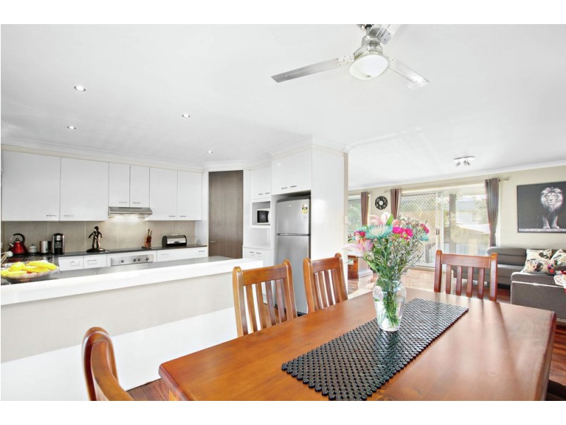 24 Jade Street, Albany Creek QLD 4035