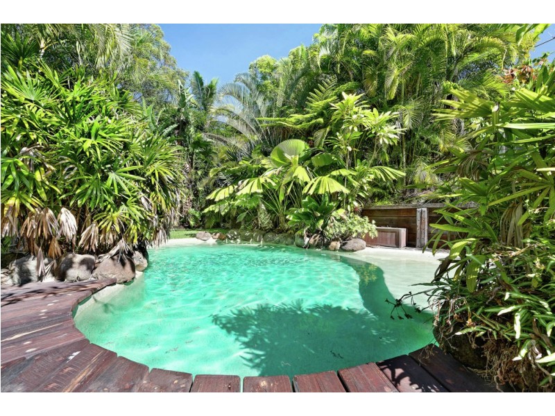 13 Beech Drive, Cashmere QLD 4500