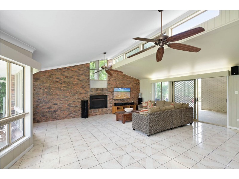 13 Beech Drive, Cashmere QLD 4500