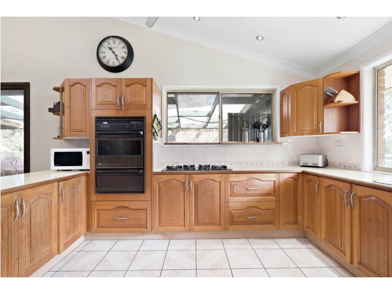 13 Beech Drive, Cashmere QLD 4500